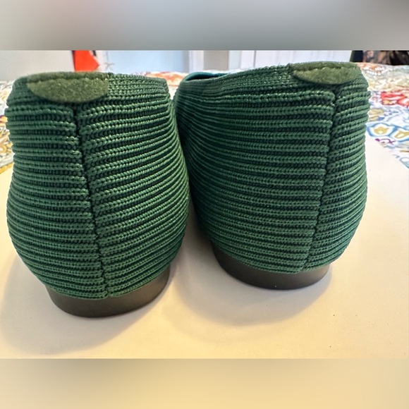 Vivaia Green Margot 2.0 Square Toe V Cut Ballerina Style Flats sz 41 Wide - Picture 9 of 10